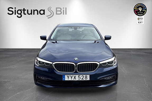 BMW 530e 2 of 23