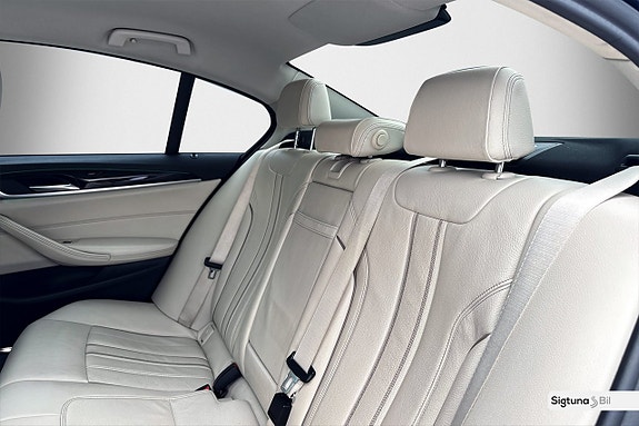 BMW 530e 12 of 23