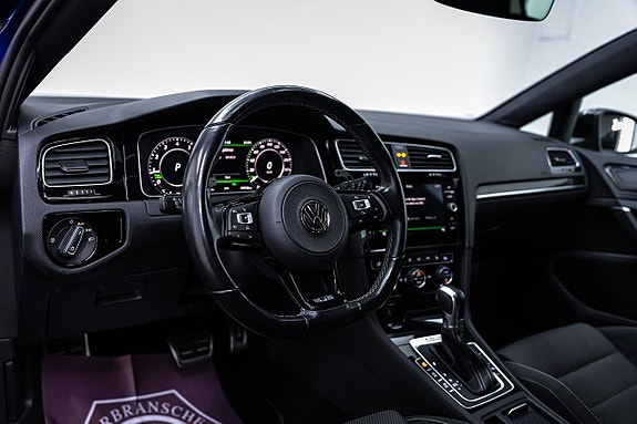Volkswagen Golf I 16 of 27