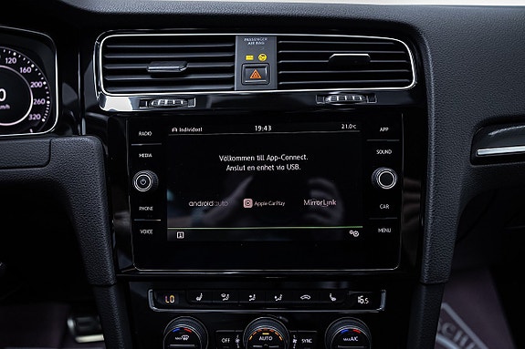 Volkswagen Golf I 19 of 27