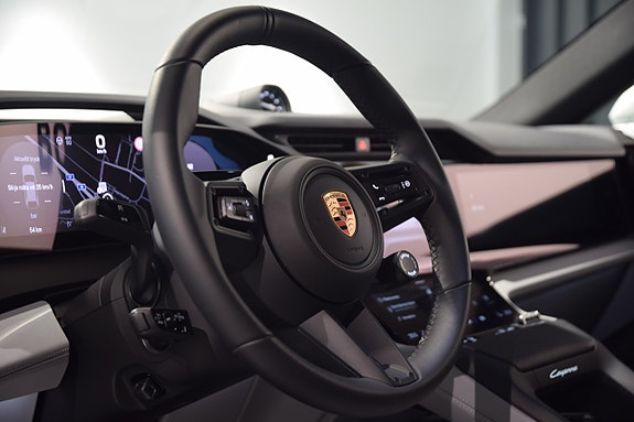 Porsche Cayenne 4 of 16