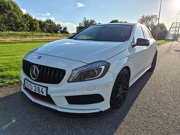 Mercedes-Benz A250 4 of 9