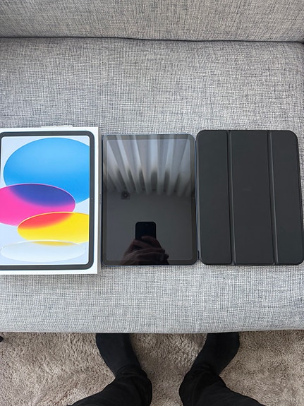 Apple iPad A16 image 2