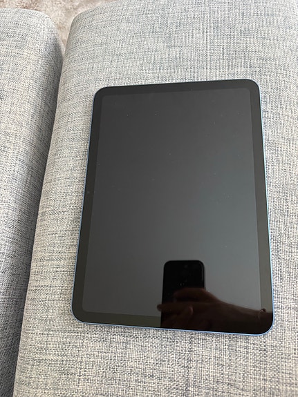Apple iPad A16 image 3