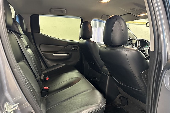 Mitsubishi L200 7 of 19
