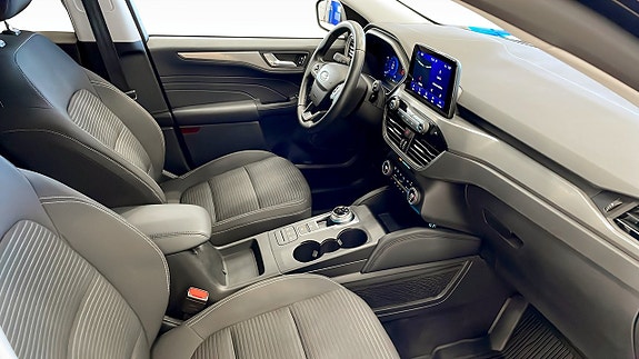 Ford Kuga 3 of 12