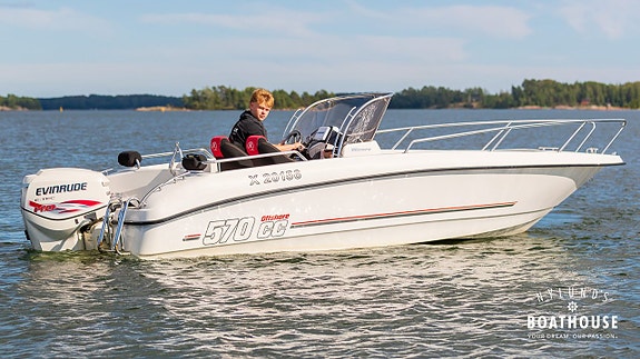 Micore 570 CC | Evinrude E-TEC 115