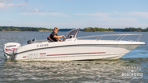 Micore 570 CC | Evinrude E-TEC 115 22 of 30
