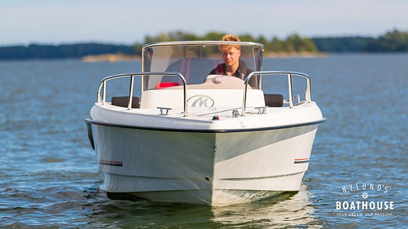 Micore 570 CC | Evinrude E-TEC 115 15 of 30