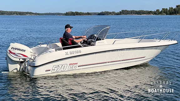 Micore 570 CC | Evinrude E-TEC 115 2 of 30