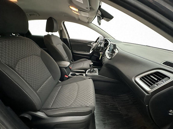 Kia Ceed 22 of 28