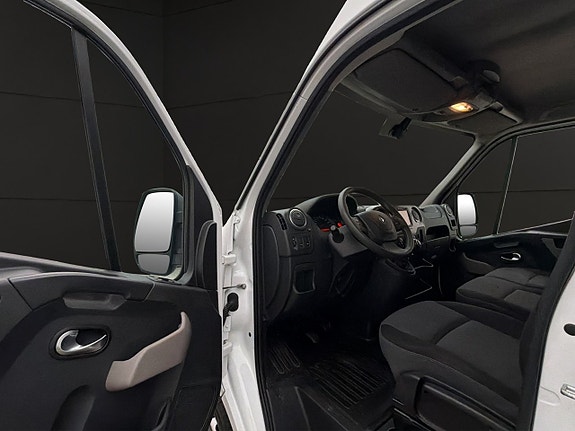 Renault Master 15 of 29