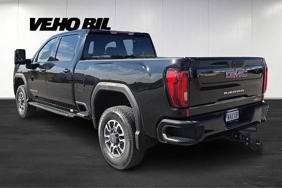 GMC Sierra 4 of 11