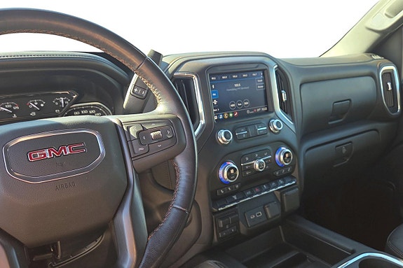 GMC Sierra 8 of 11