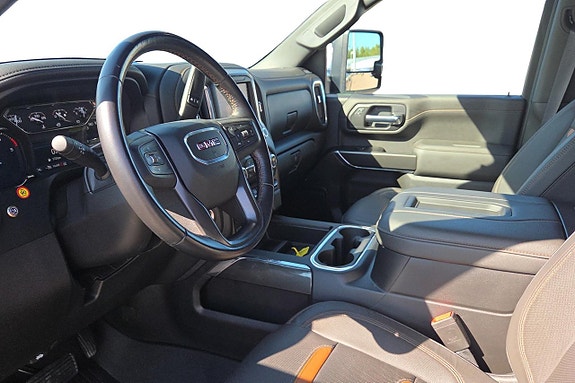 GMC Sierra 6 of 11