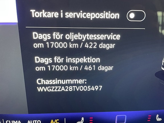 Volkswagen T-Roc 17 of 19