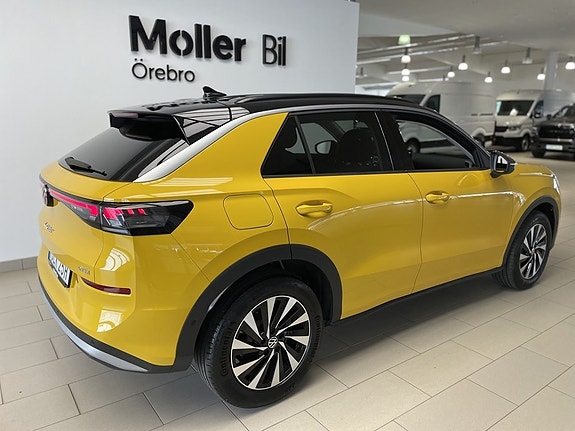 Volkswagen T-Roc 7 of 19