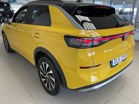 Volkswagen T-Roc 9 of 19