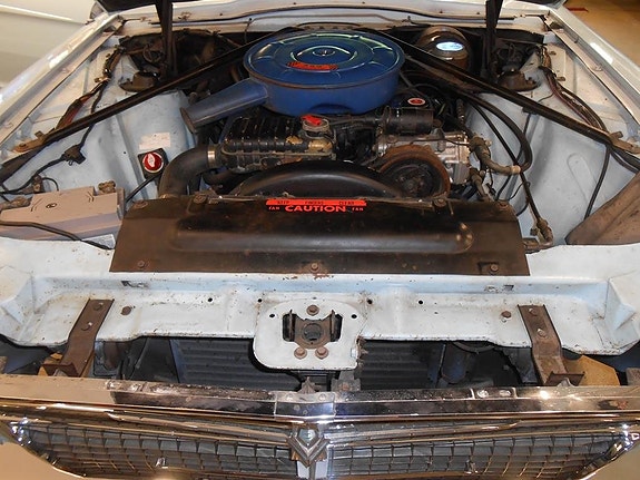 Ford Thunderbird 18 of 21