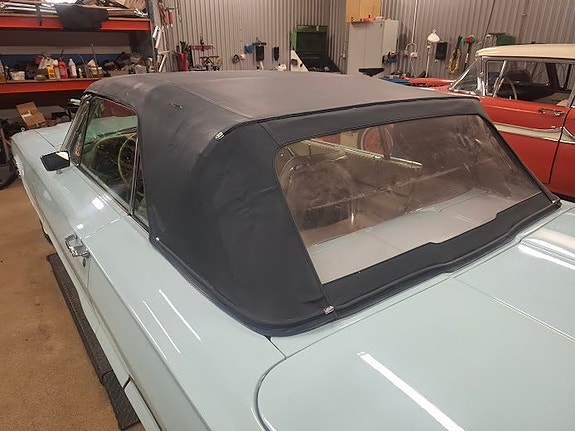 Ford Thunderbird 20 of 21