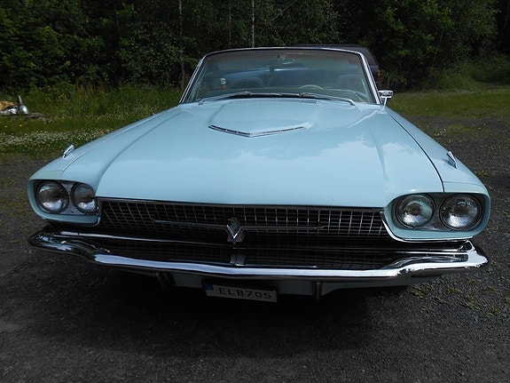 Ford Thunderbird 7 of 21