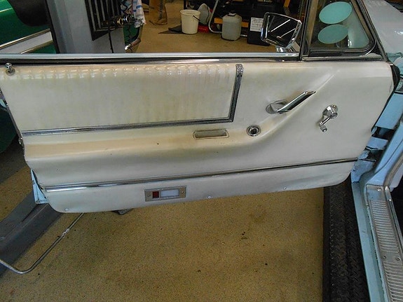 Ford Thunderbird 14 of 21