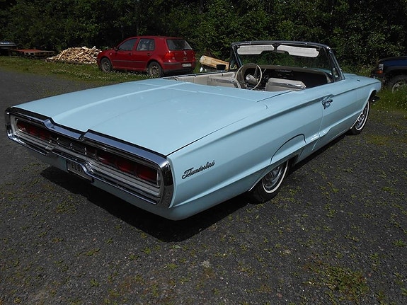 Ford Thunderbird 5 of 21