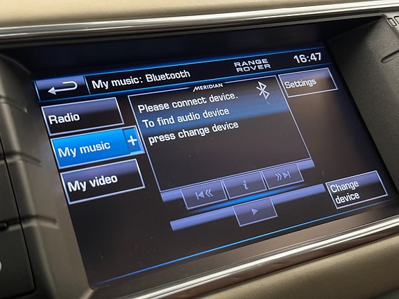 Land Rover Range Rover Evoque 14 of 16
