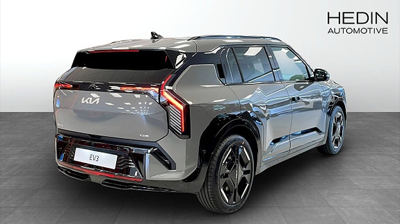 Kia EV3 2 of 13