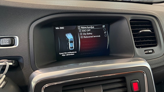 Volvo S60 14 of 18