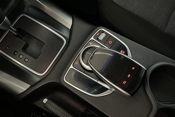 Mercedes-Benz X250 d 17 of 24