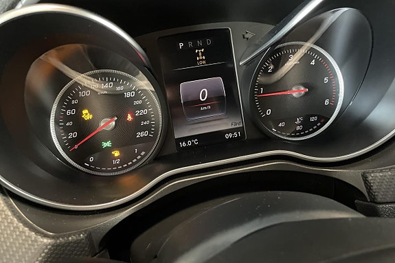 Mercedes-Benz X250 d 13 of 24