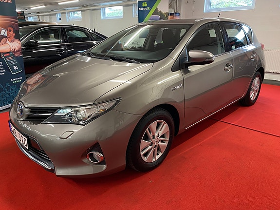 Toyota Auris 3 of 26