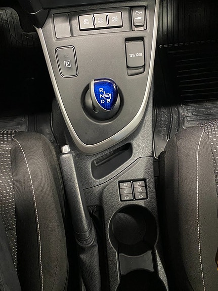 Toyota Auris 16 of 26
