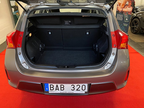 Toyota Auris 6 of 26