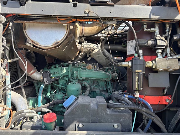 Sandvik Dino DC400Ri 10 of 12