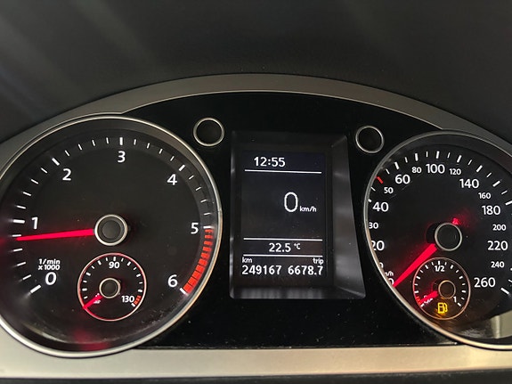 Volkswagen Passat 9 of 20