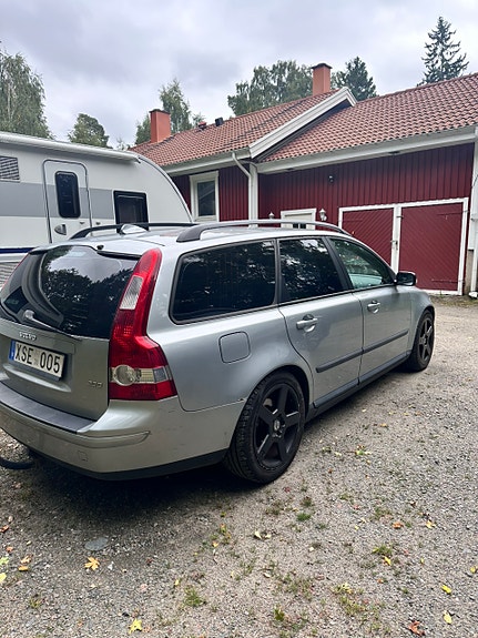 Volvo V50 2 of 4