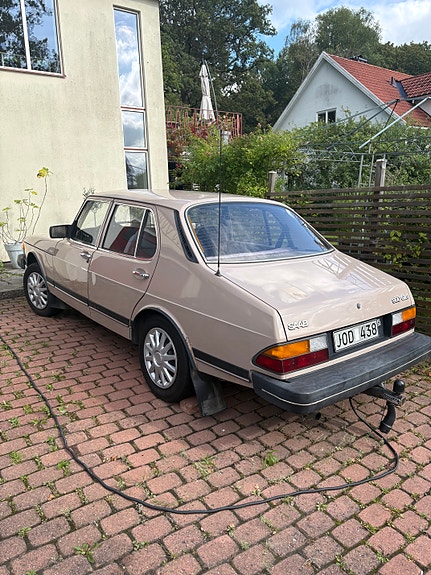 Saab 900 4 of 12