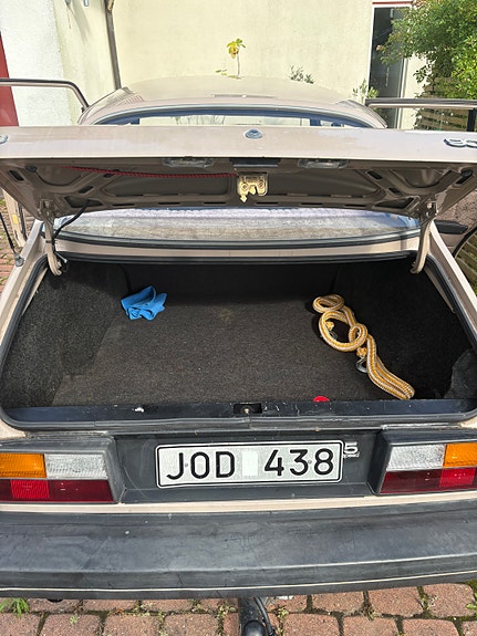 Saab 900 11 of 12