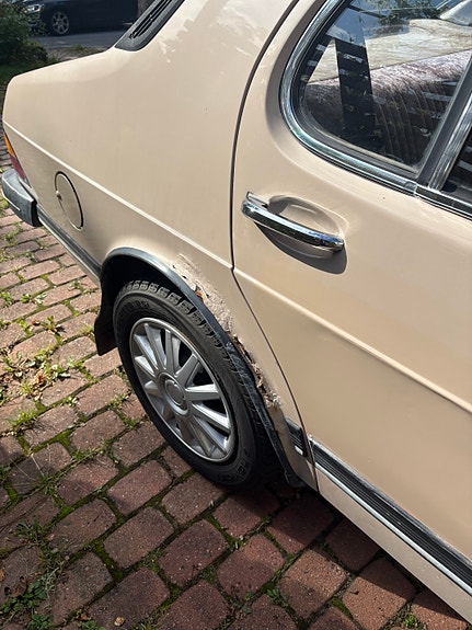 Saab 900 5 of 12