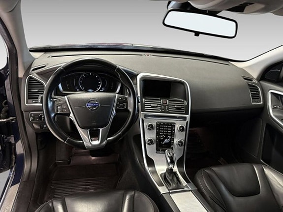 Volvo XC60 13 of 13