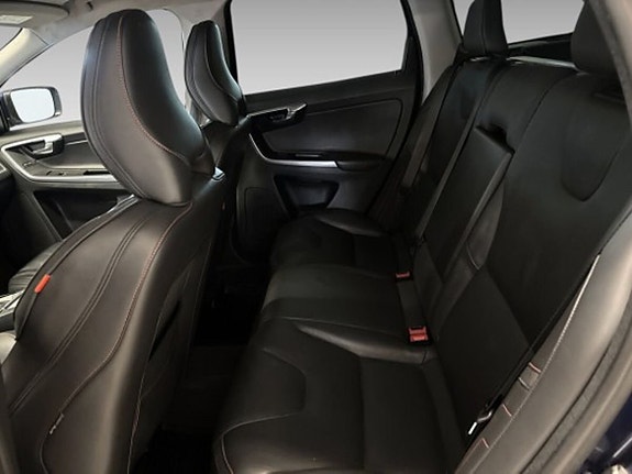 Volvo XC60 12 of 13