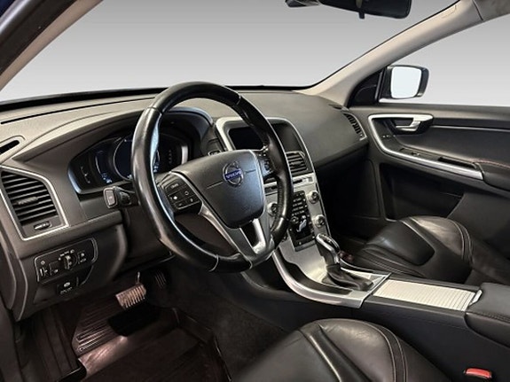Volvo XC60 11 of 13