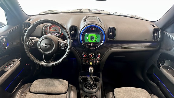 MINI Countryman SE 4 of 9