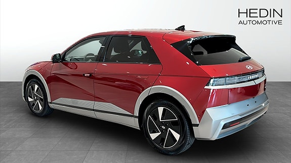 Hyundai Ioniq 5 2 of 12
