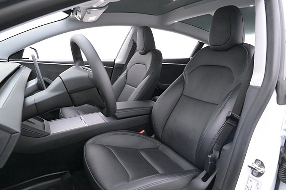 Tesla Model 3 8 of 27
