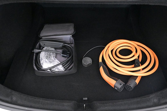 Tesla Model 3 25 of 27