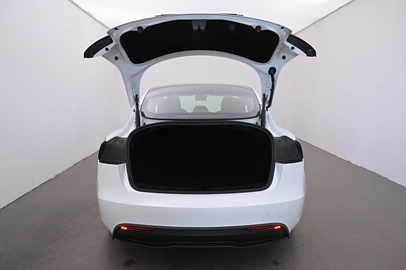 Tesla Model 3 23 of 27