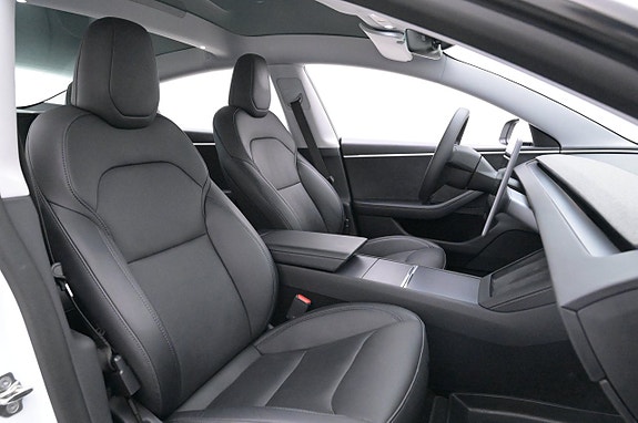 Tesla Model 3 10 of 27
